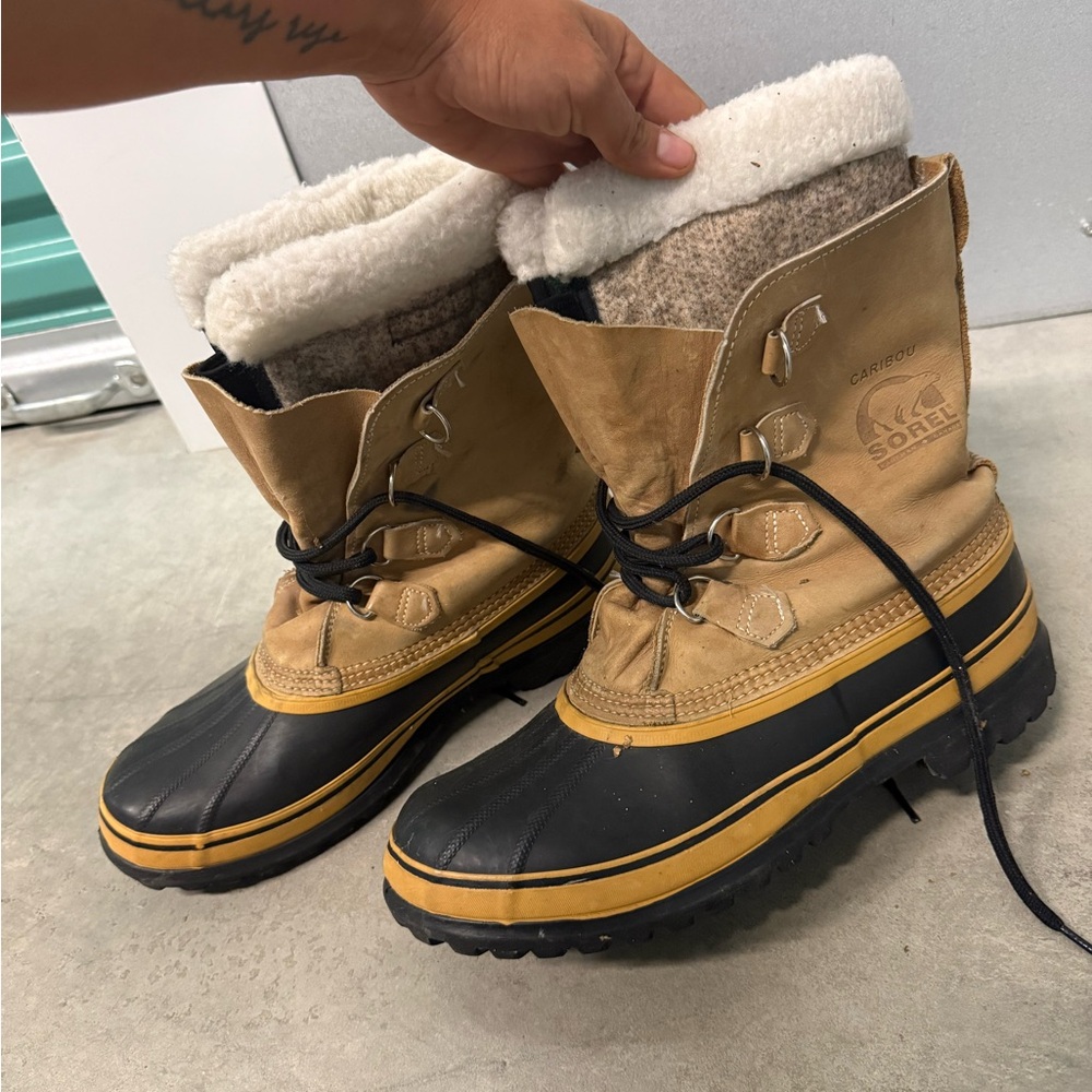 Sorel Caribou Men's Boots Virgin Wool Insulated Size 11 Made in Canada